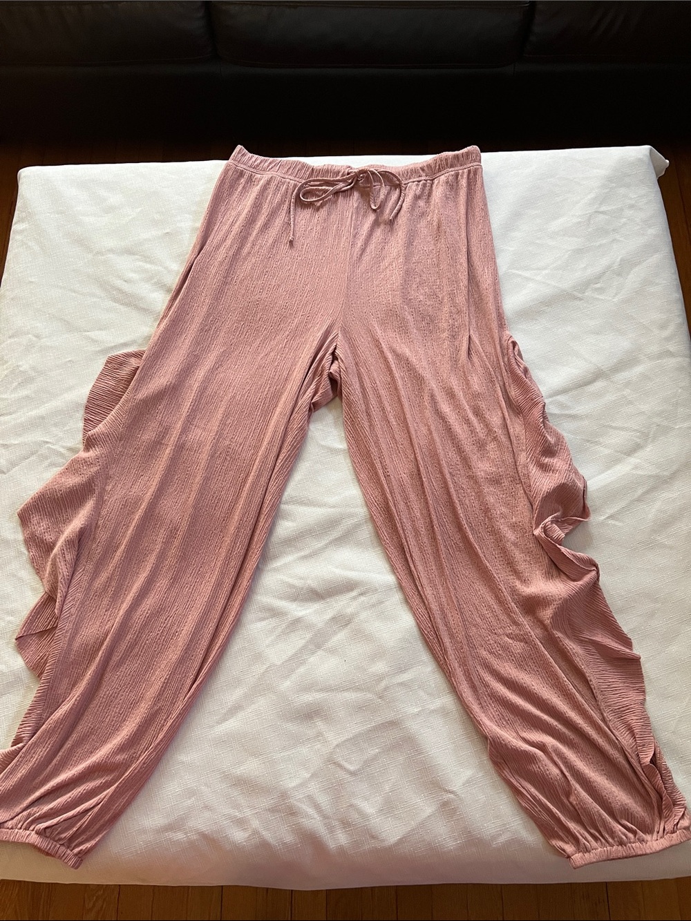 Women's Drawstring Ruffle Side Harem Pants - Dusty Rose